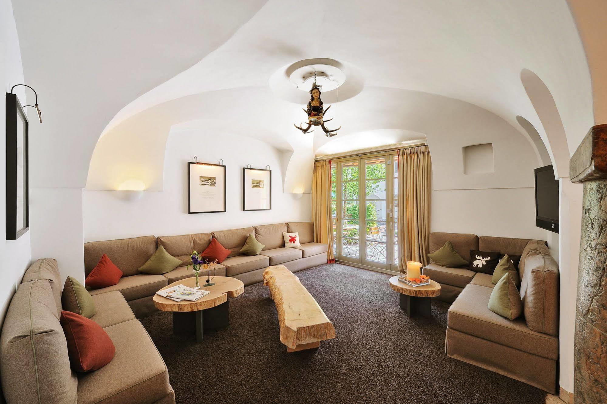 Hotel Zur Post Aschheim Kültér fotó